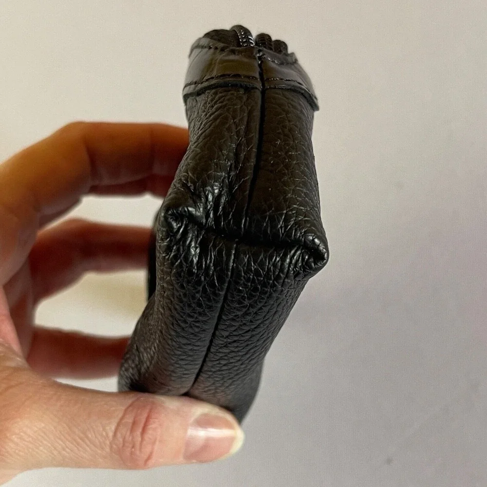 Brighton Coin‎ Change Purse Black Leather Lined Zipper Small Heart